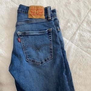 Levi’s High Rise Skinny Jeans